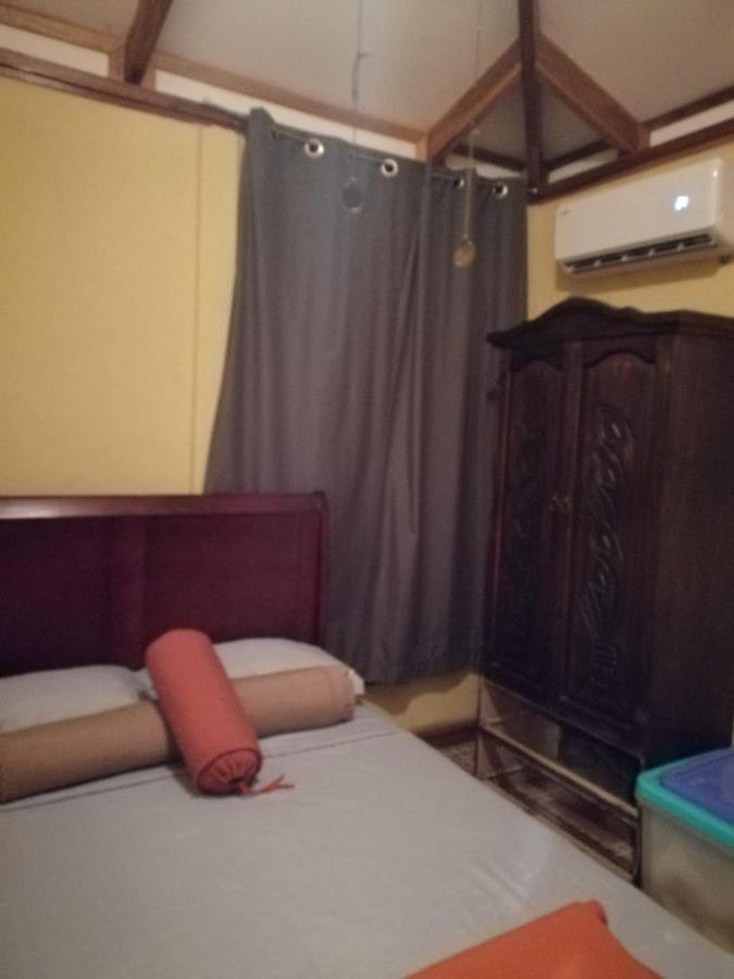 Casita Amarilla Villa Cahuita Luaran gambar